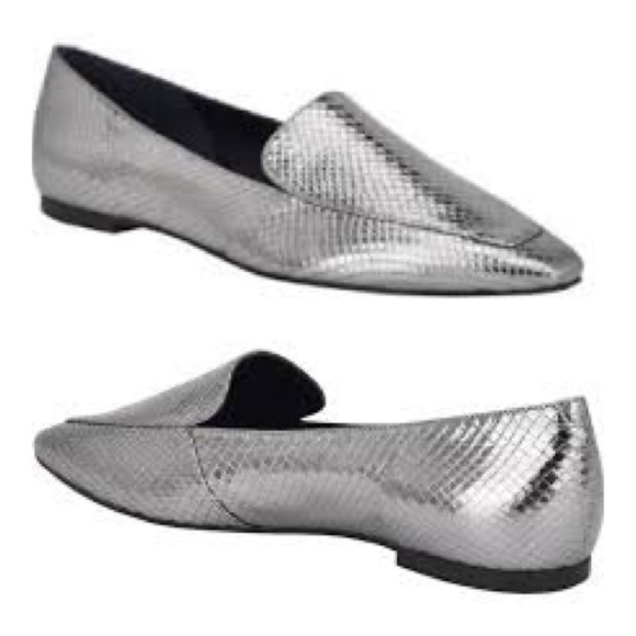 MARC FISHER Enaba Pewter Leather Snakeskin Flats - Picture 1 of 15